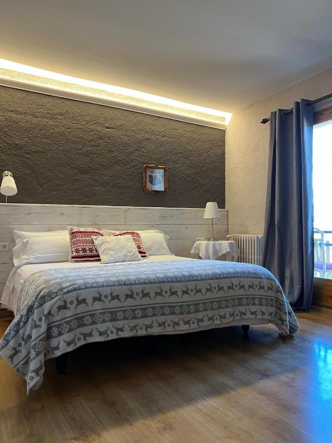 Hostal Pedraforca Saldes Ngoại thất bức ảnh