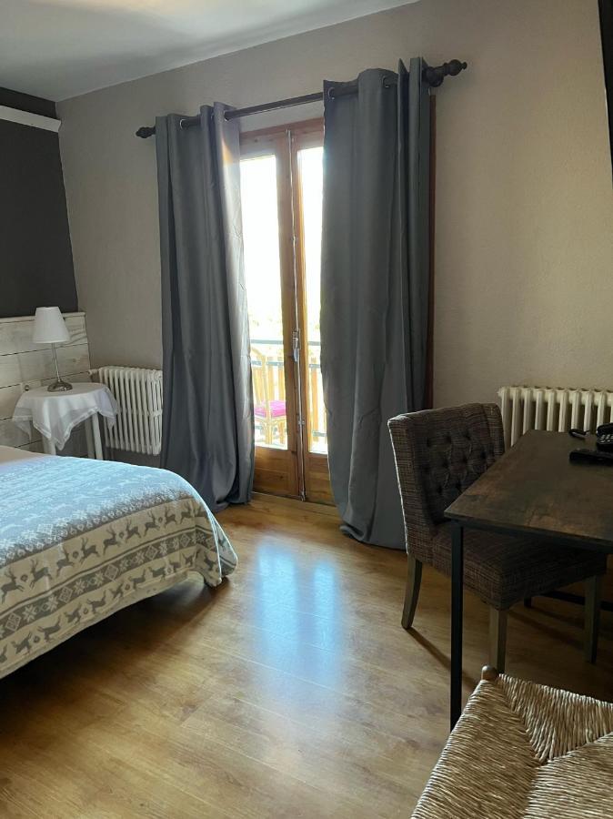 Hostal Pedraforca Saldes Ngoại thất bức ảnh