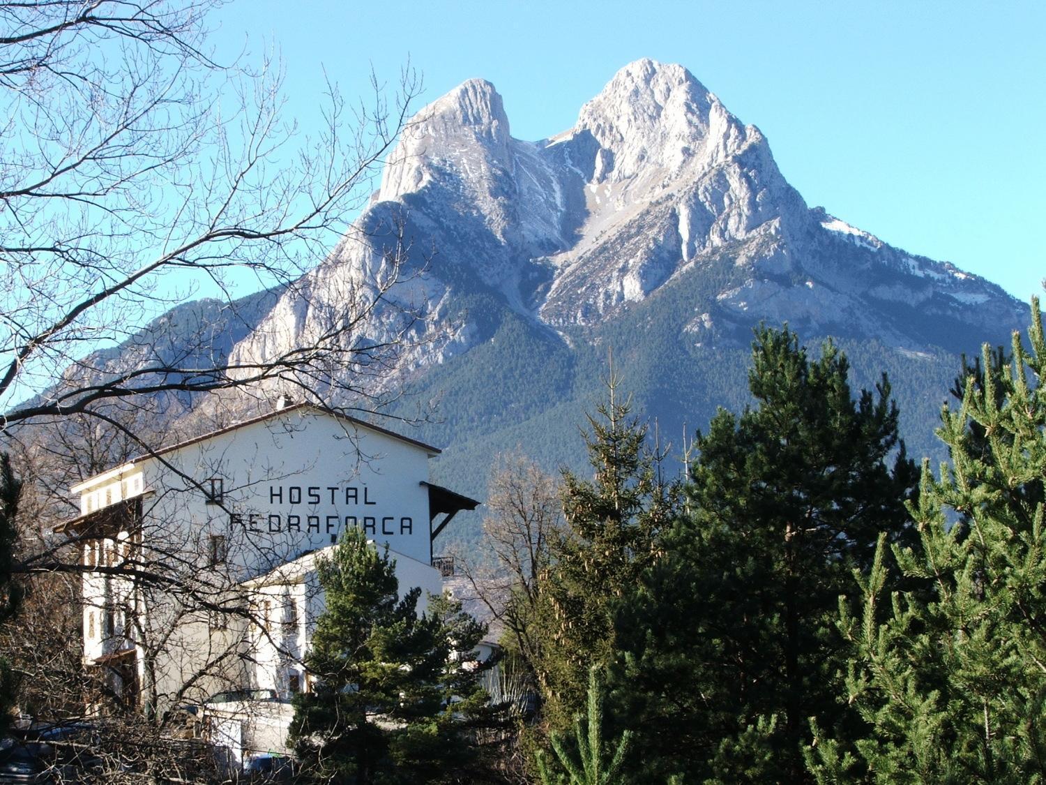Hostal Pedraforca Saldes Ngoại thất bức ảnh